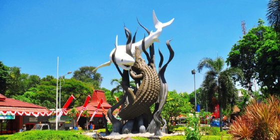 merantau ke surabaya